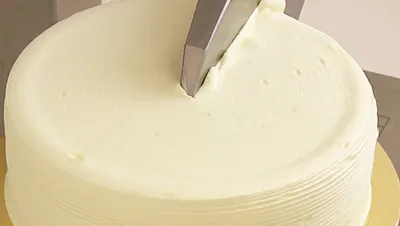 ماكينة تغطية وتزيين الكيك (محطة واحدة)